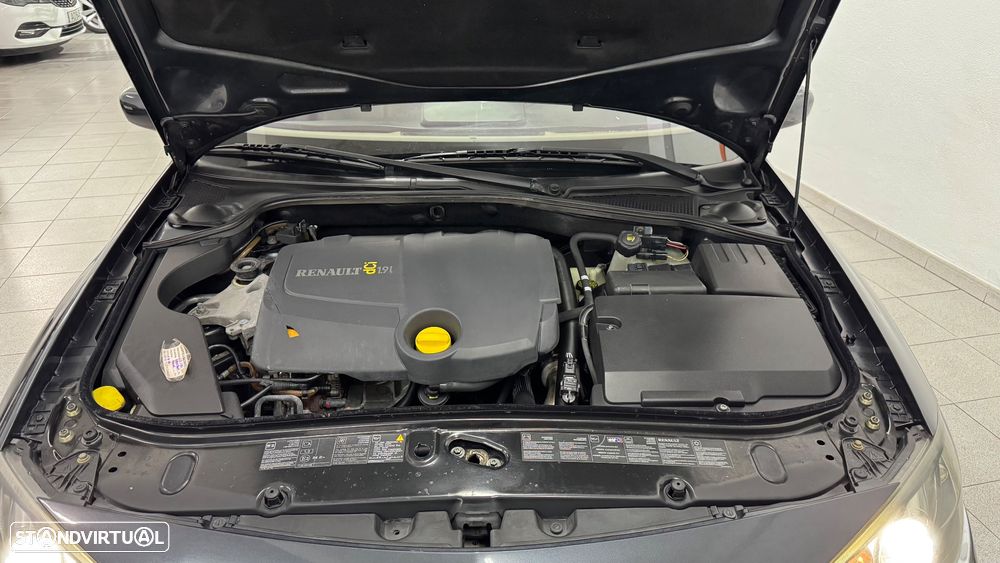 Renault Laguna 1.9 dCi Initiale - 41