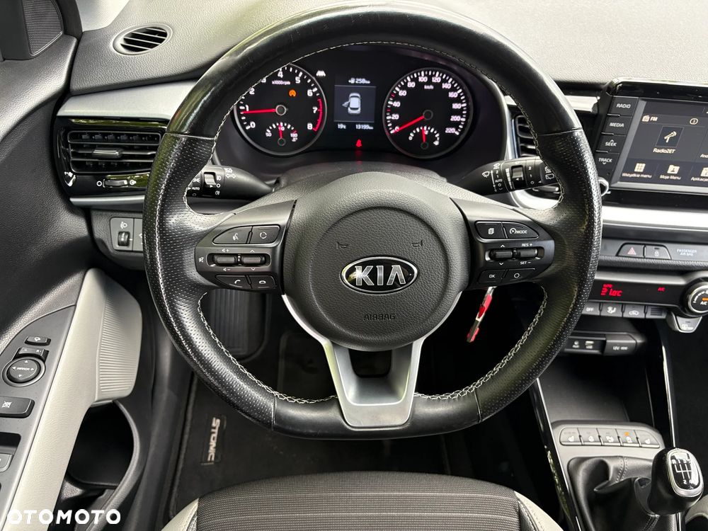 Kia Stonic 1.0 T-GDI L Business Line - 11