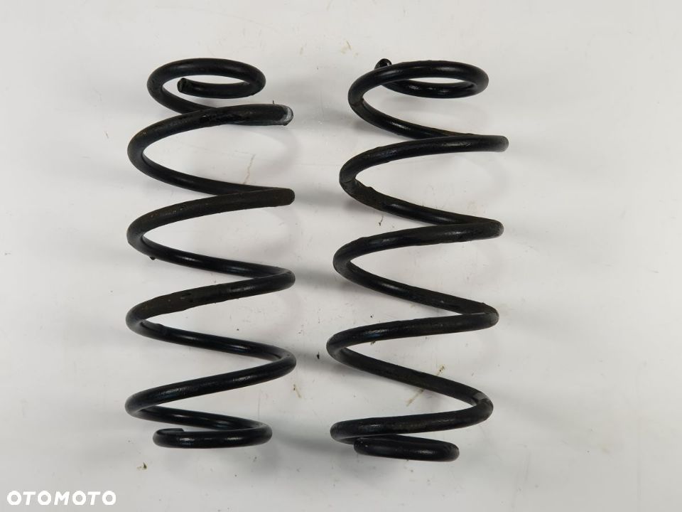 Sprężyna Tył Prawa i Lewa JEEP WRANGLER JL 2.0T od 2018 roku - 1