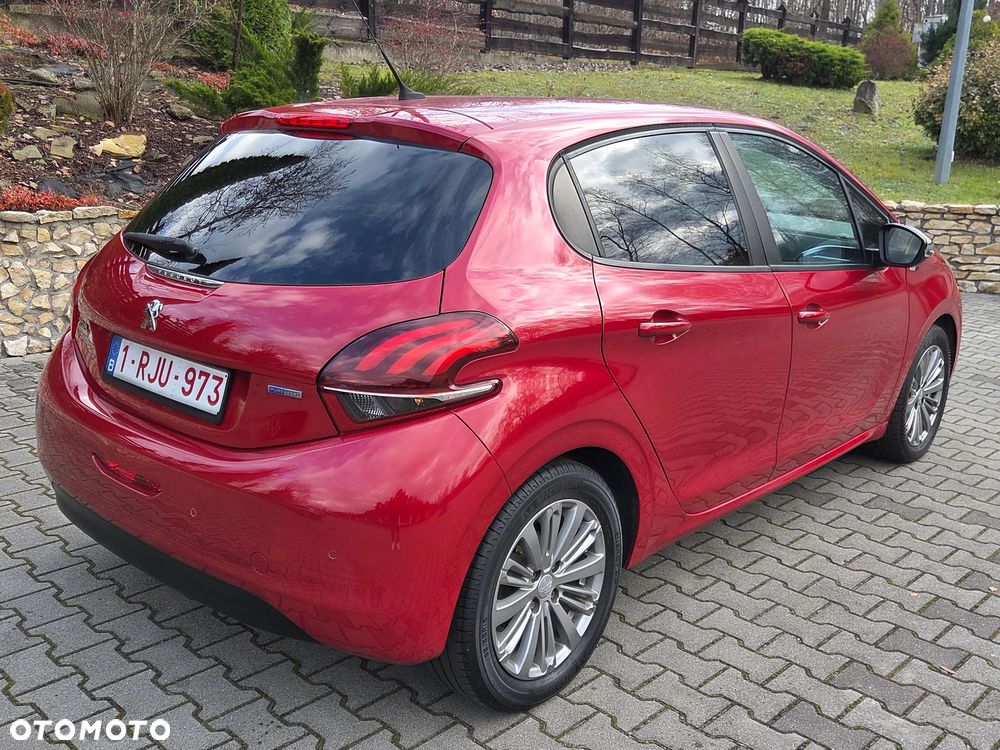 Peugeot 208 1.2 PureTech Style - 9