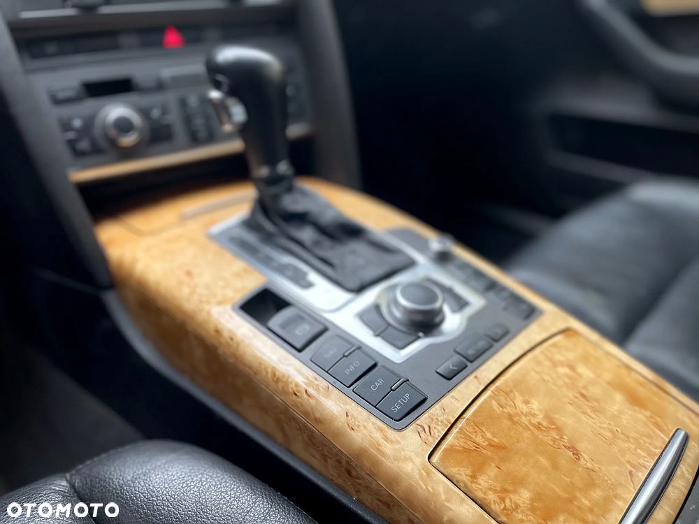 Audi A6 Avant 2.4 multitronic - 12
