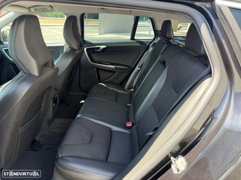 Volvo V60 - 15