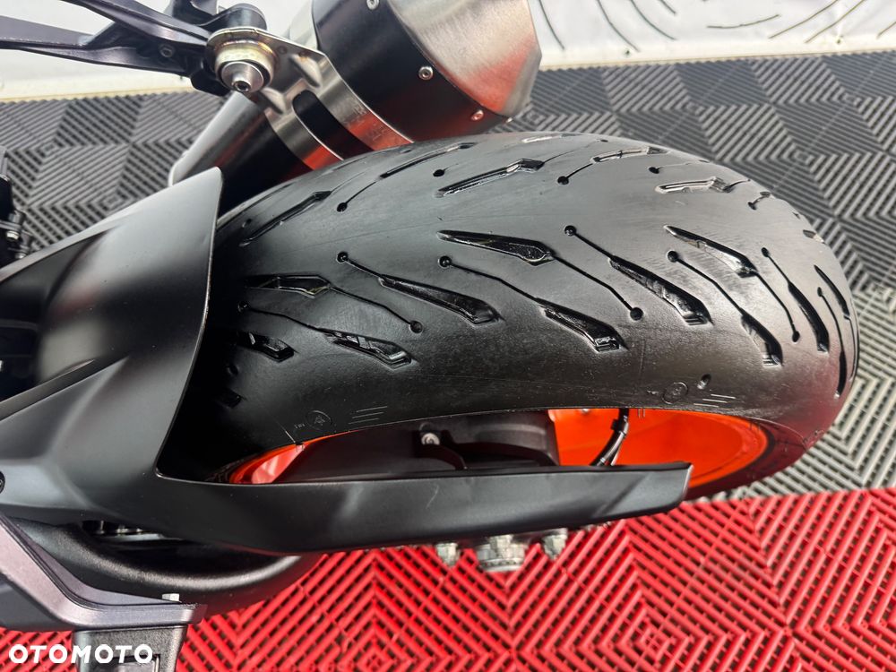 KTM Super Duke - 20