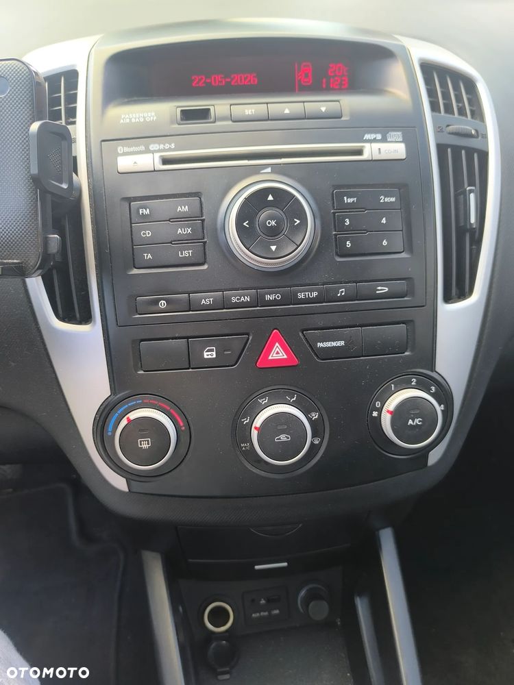 Kia Ceed 1.4 CVVT LX - 13
