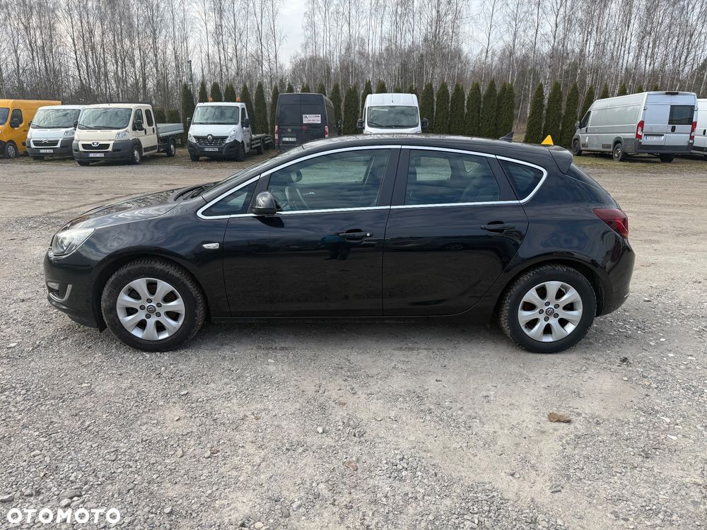 Opel Astra 1.7 CDTI DPF Cosmo - 4