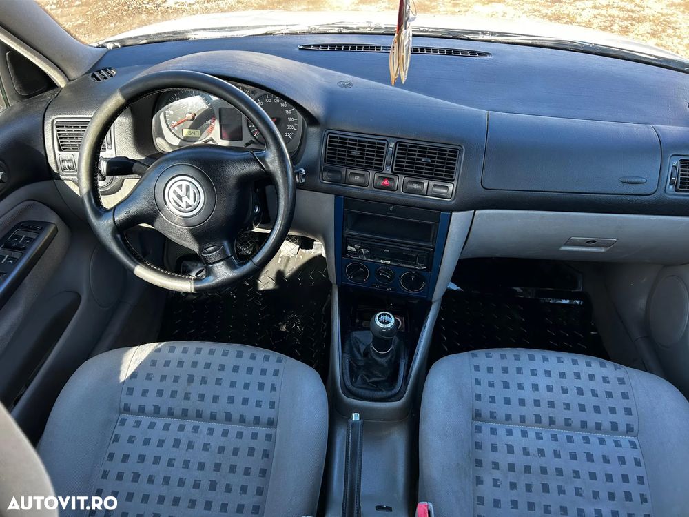 Volkswagen Golf 1.9 TDI - 8