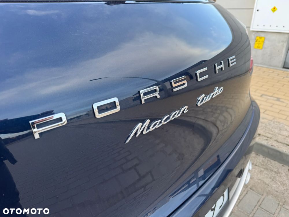 Porsche Macan Turbo PDK - 18