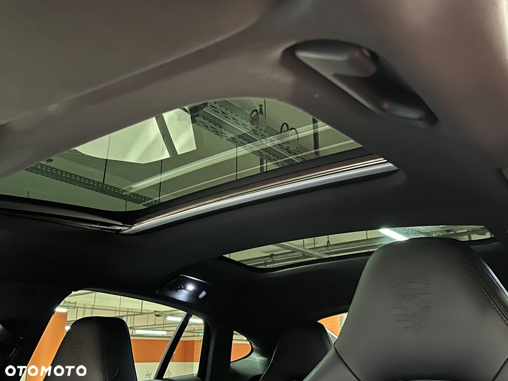 Porsche Panamera 4S E-Hybrid - 32