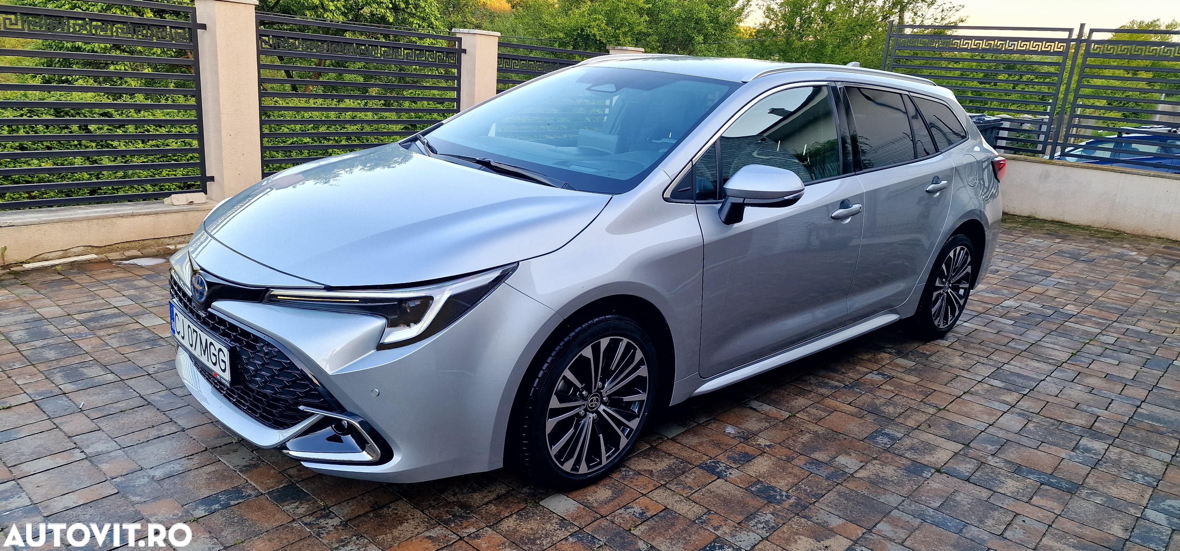 Toyota Corolla 2.0 HSD Exclusive - 5
