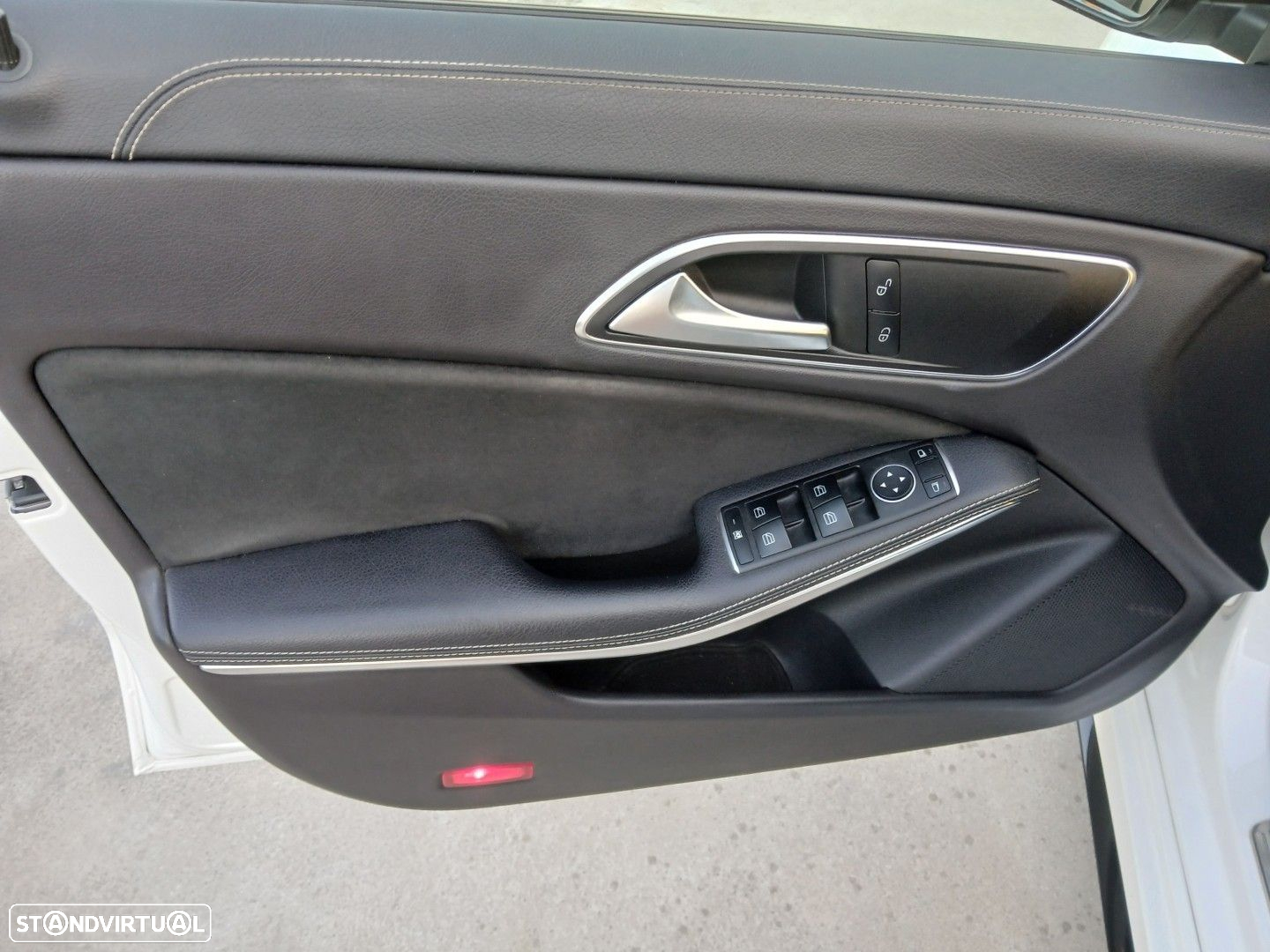 Mercedes-Benz CLA 200 d Shooting Brake - 17