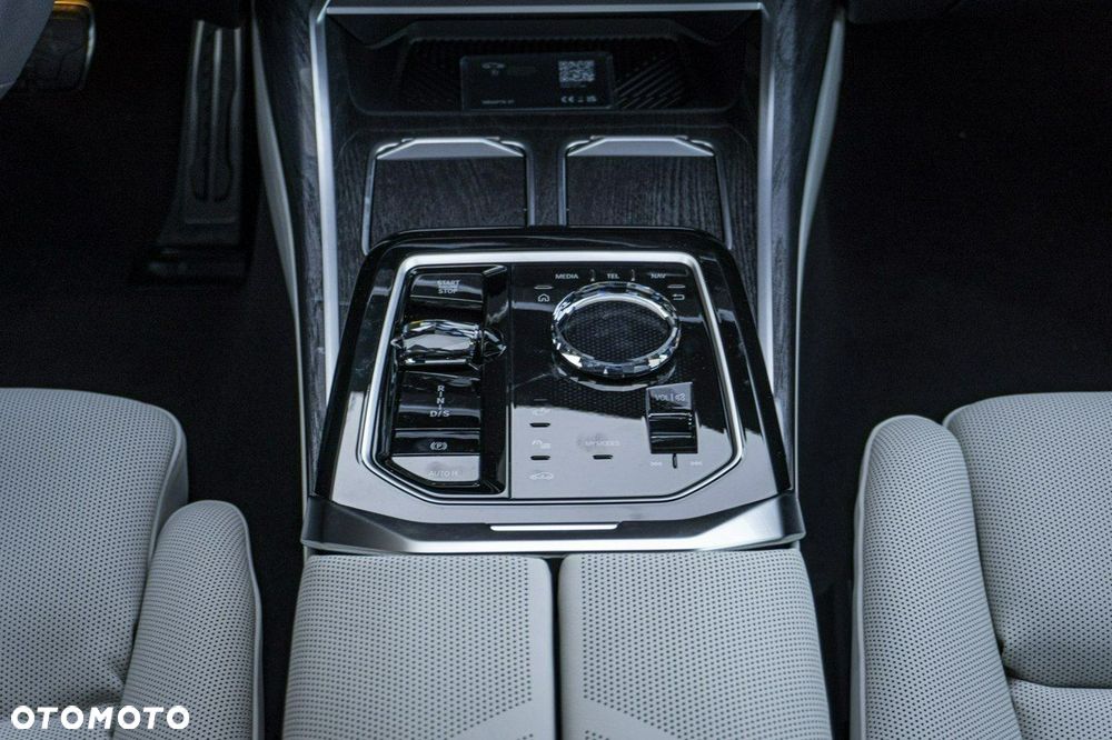 BMW Seria 7 M760e PHEV xDrive sport - 18