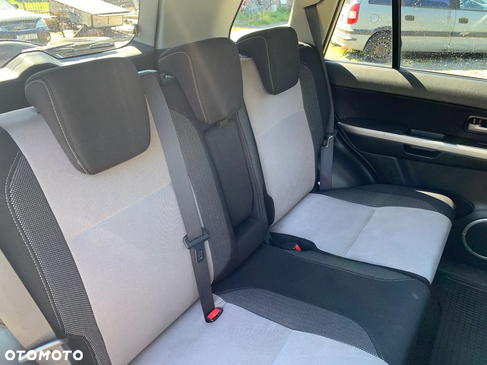Suzuki Grand Vitara 2.4 Elegance EU5 - 11