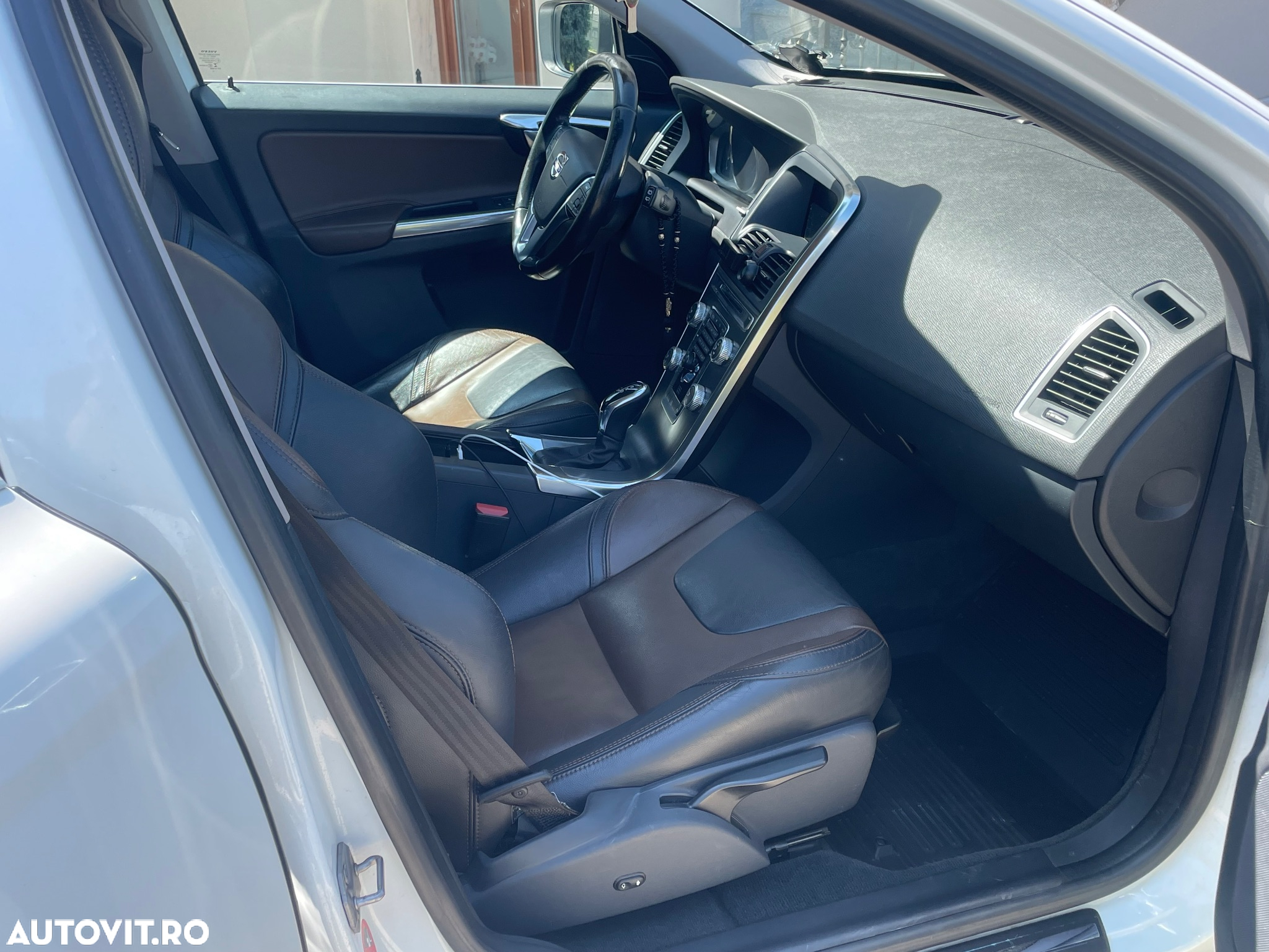 Volvo XC 60 D4AWD Kinetic - 8