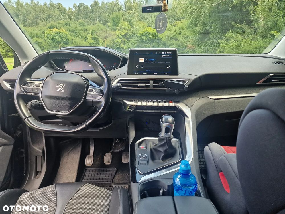 Peugeot 5008 BlueHDI 130 Allure Business-Paket - 16