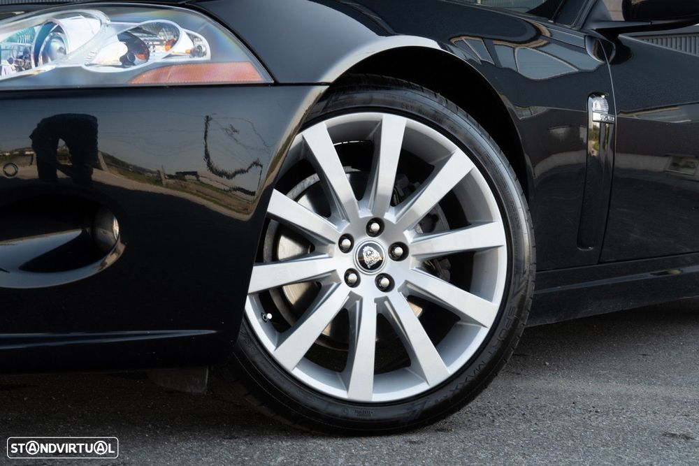 Jaguar XK XK8 4.2 Covertible Classic - 37