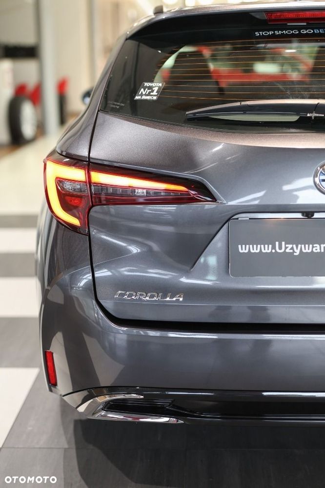 Toyota Corolla - 30