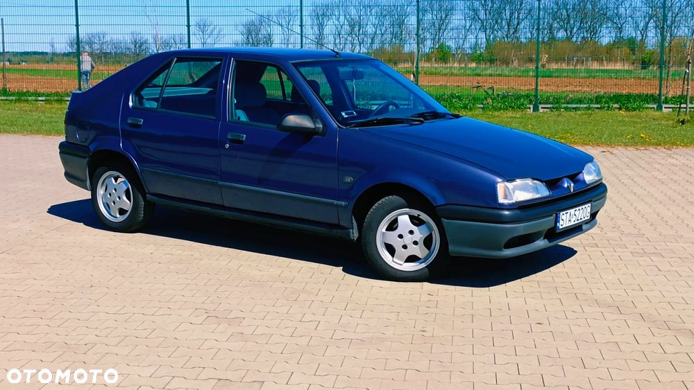 Renault 19 1.8 RN - 6