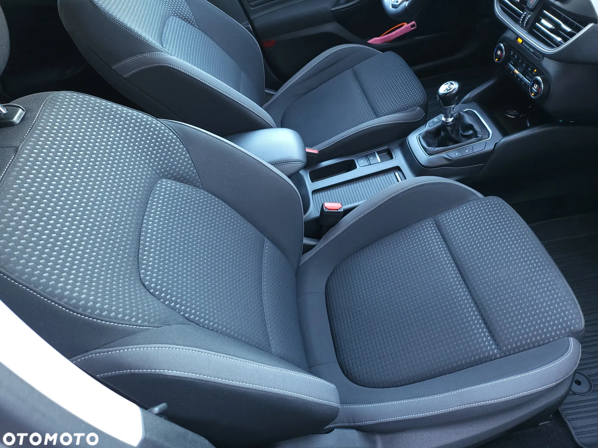 Ford Focus 1.5 EcoBoost Titanium - 11