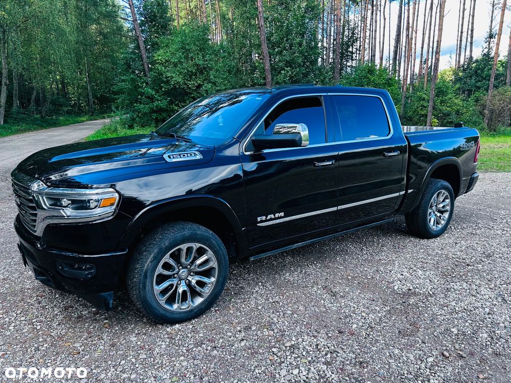 RAM 1500 5.7 Crew Cab Longbed Laramie Black - 31