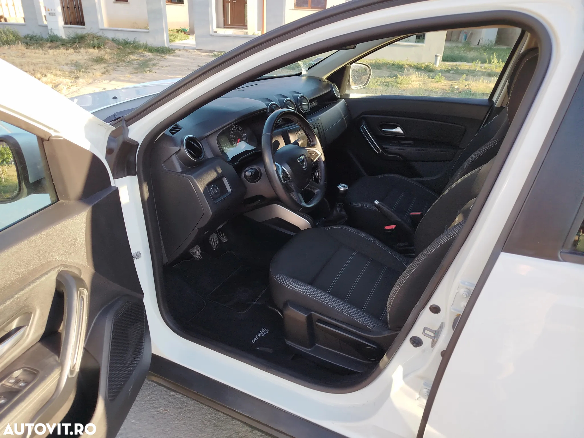 Dacia Duster 1.5 Blue dCi Prestige - 6
