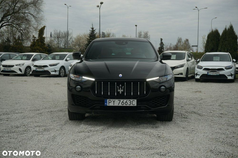 Maserati Levante - 3