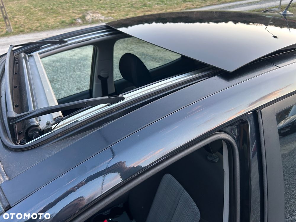 Kia Venga 1.6 CRDi 128 Business Line - 27