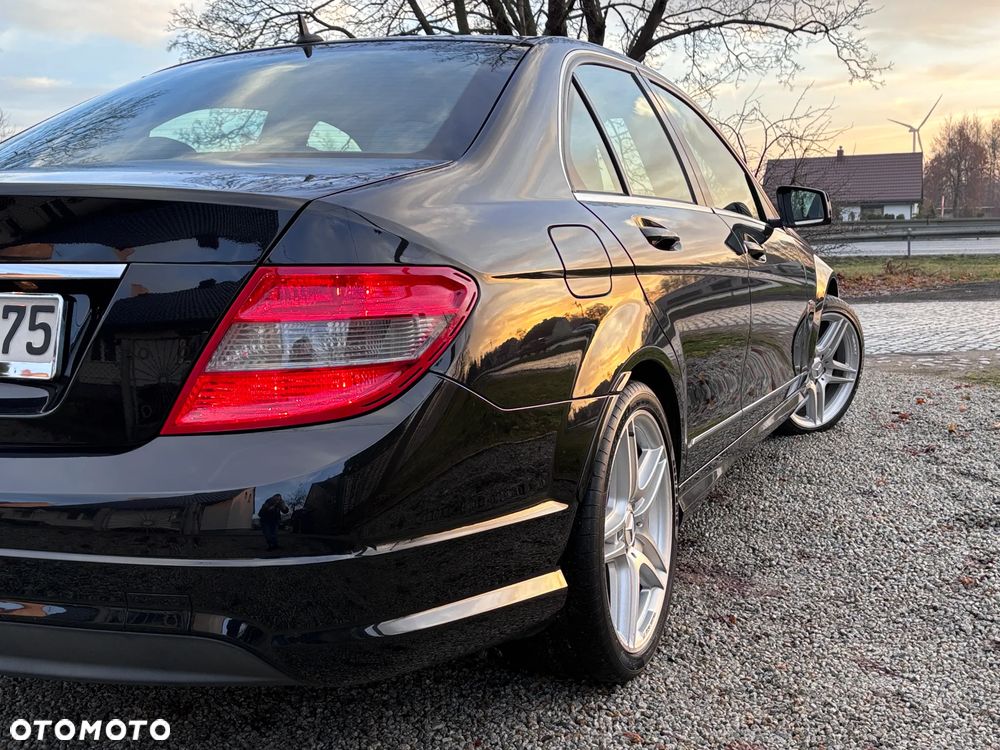 Mercedes-Benz Klasa C 200 Kompressor Avantgarde - 27