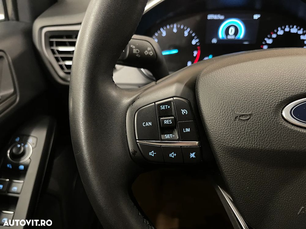 Ford Focus 1.0 EcoBoost Titanium - 23