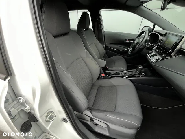 Toyota Corolla 1.8 Hybrid Executive - 17
