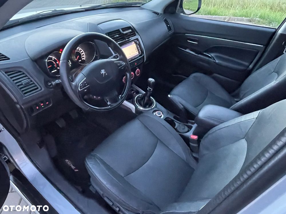 Peugeot 4008 - 11