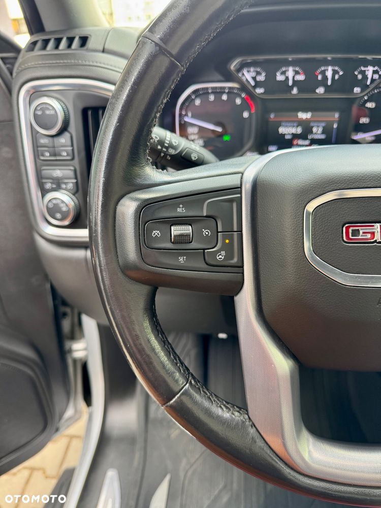 GMC Sierra - 30