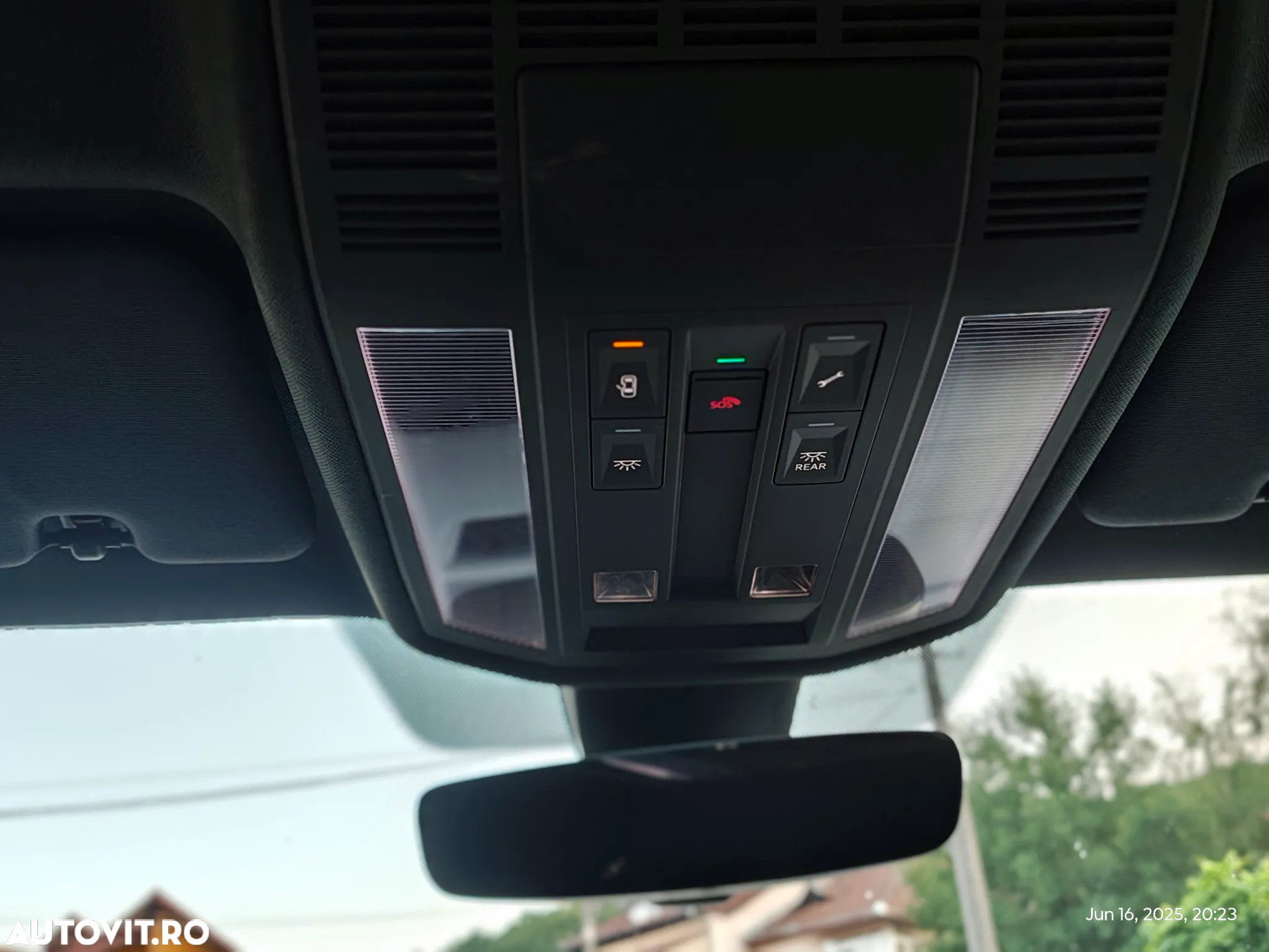 Volkswagen Touareg V6 TDI 4MOTION R-Line - 15