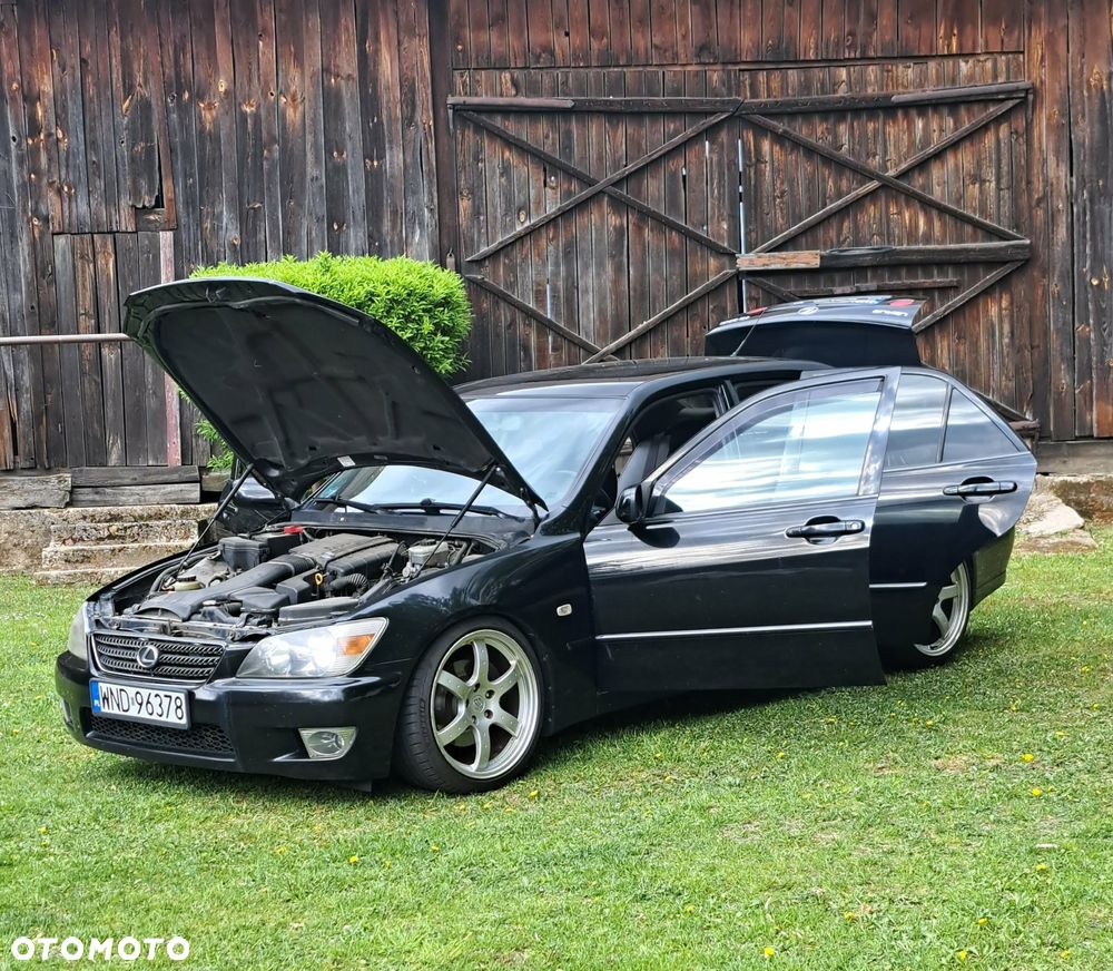 Lexus IS 200 Elegance - 18
