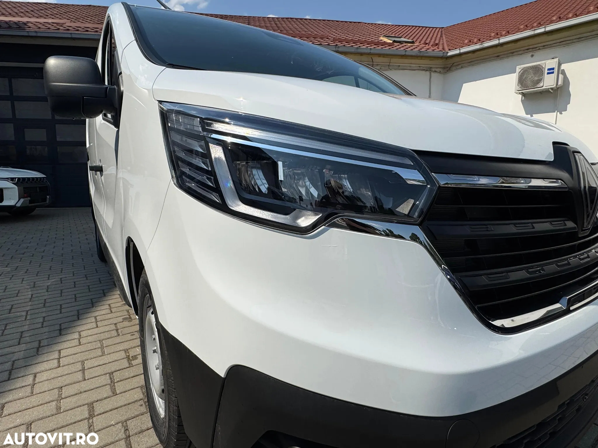 Renault Trafic - 4