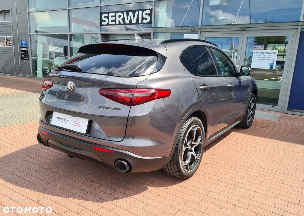 Alfa Romeo Stelvio 2.0 Turbo B-Tech Edition Q4 - 6