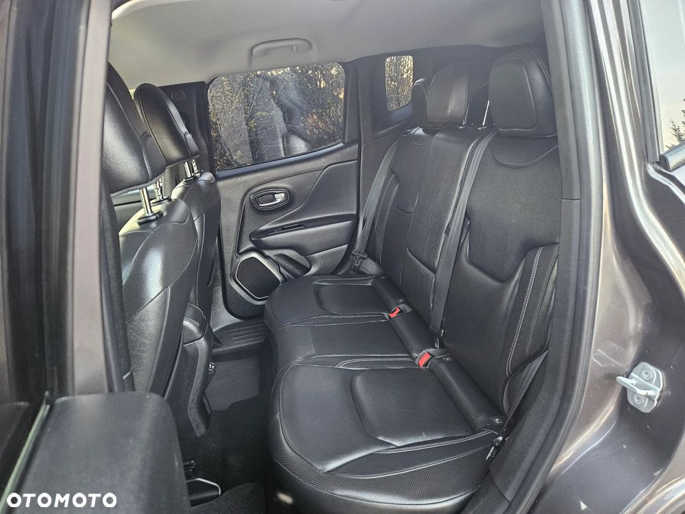 Jeep Renegade 1.6 MultiJet DSG Limited - 37