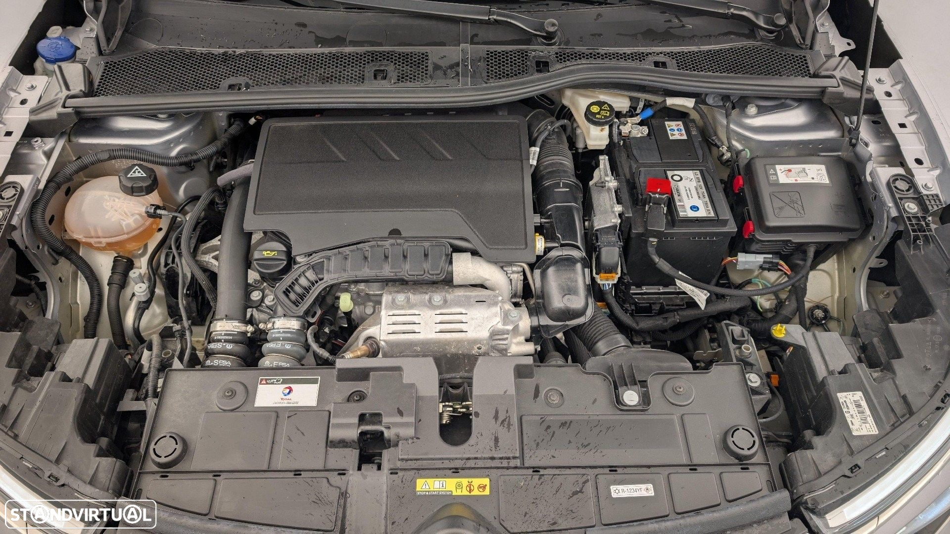 Citroën C4 1.2 PureTech Shine - 19