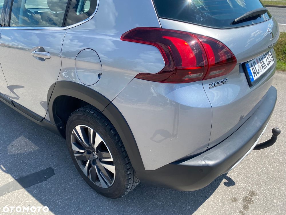Peugeot 2008 BlueHDi 100 STOP & START Allure - 11
