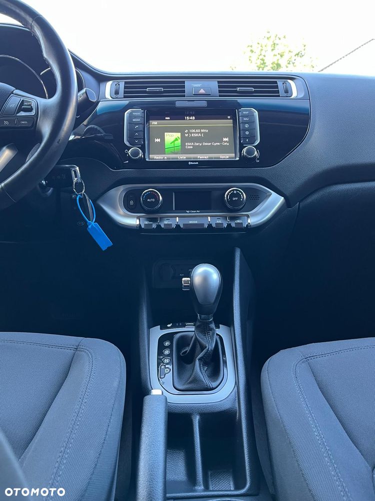 Kia Rio 1.4 Automatik Dream-Team Edition - 36