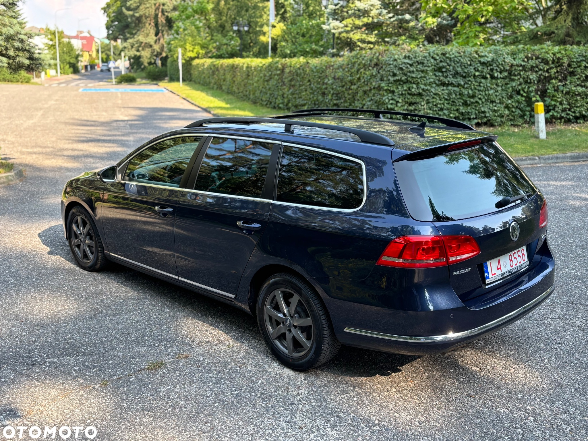 Volkswagen Passat - 25
