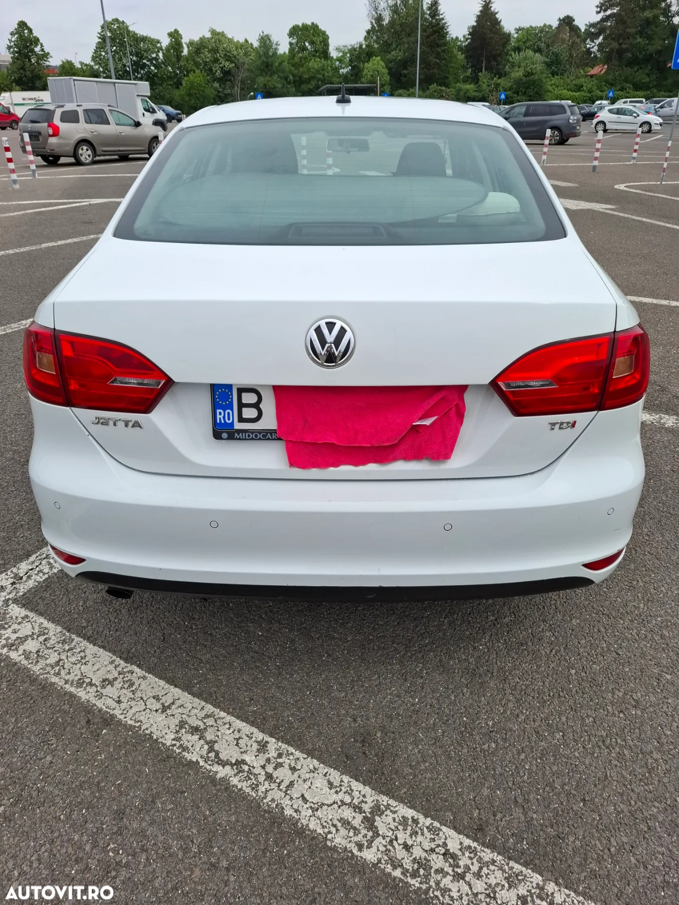 Volkswagen Jetta - 2