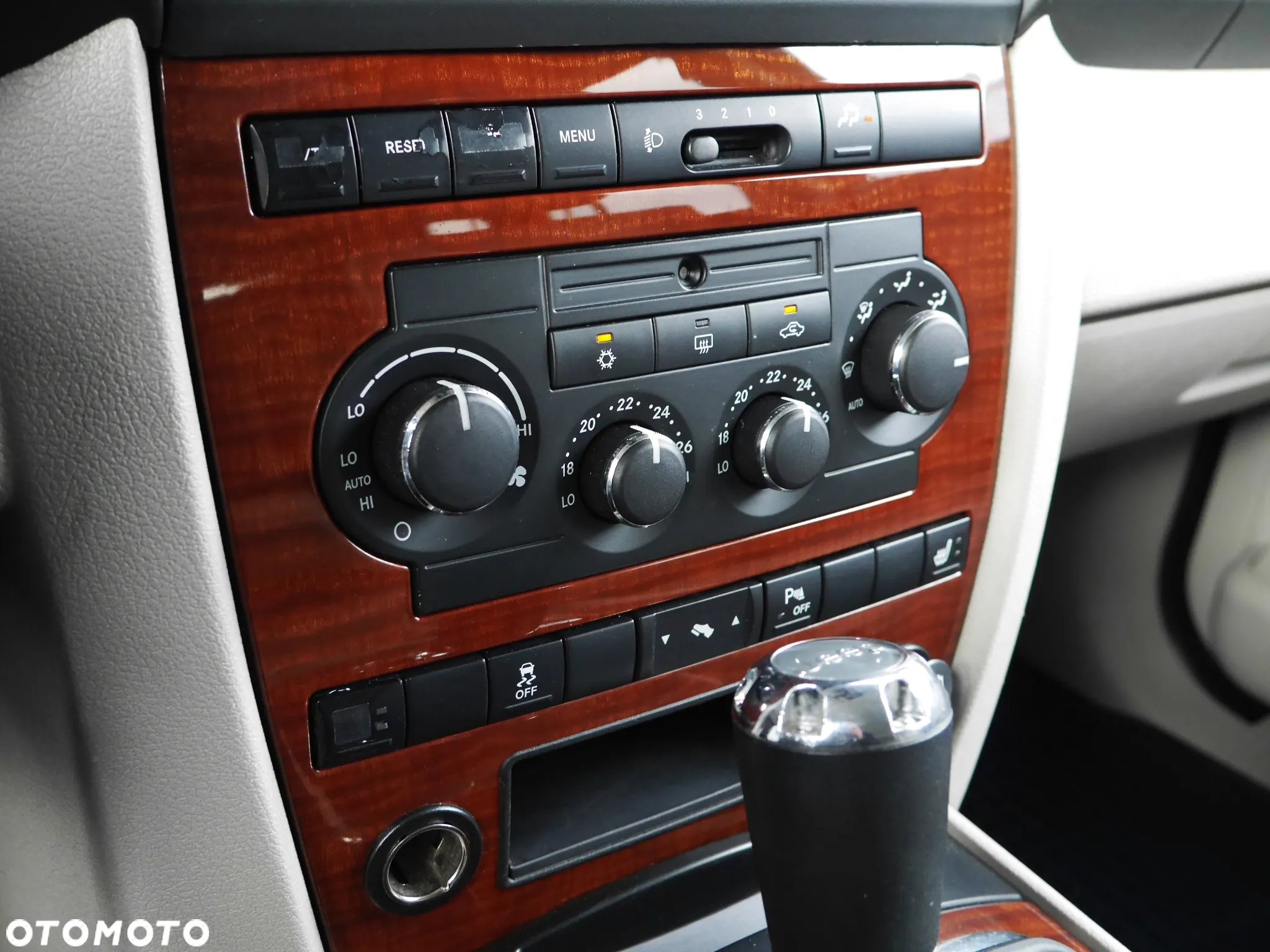 Jeep Commander 3.0 CRD Limited - 18