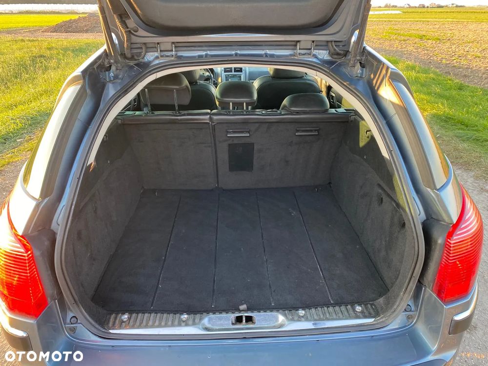 Peugeot 407 - 16
