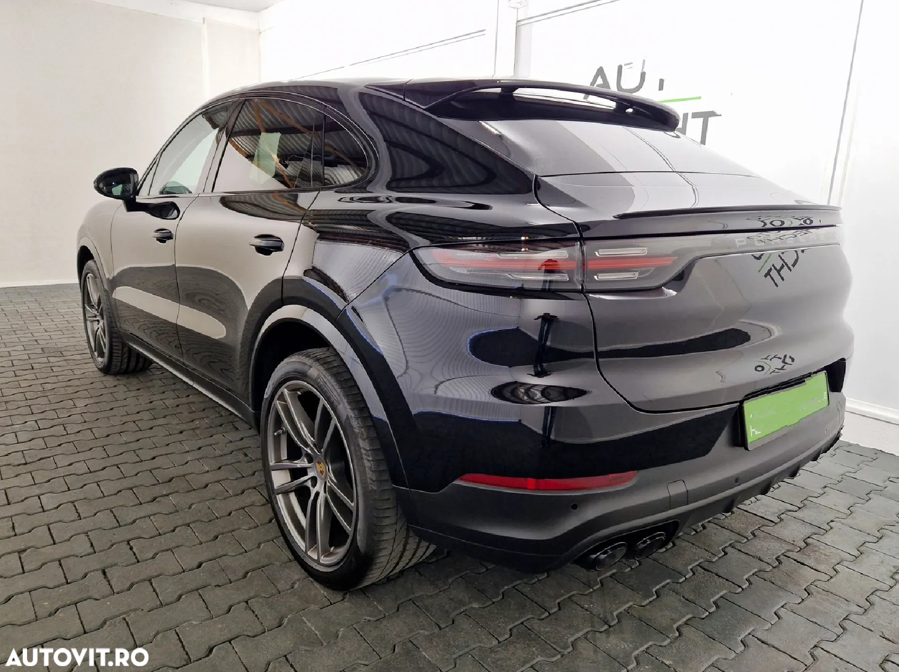 Porsche Cayenne Coupe - 6