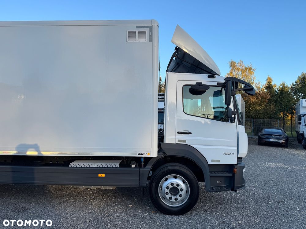 Mercedes-Benz ATEGO - 13