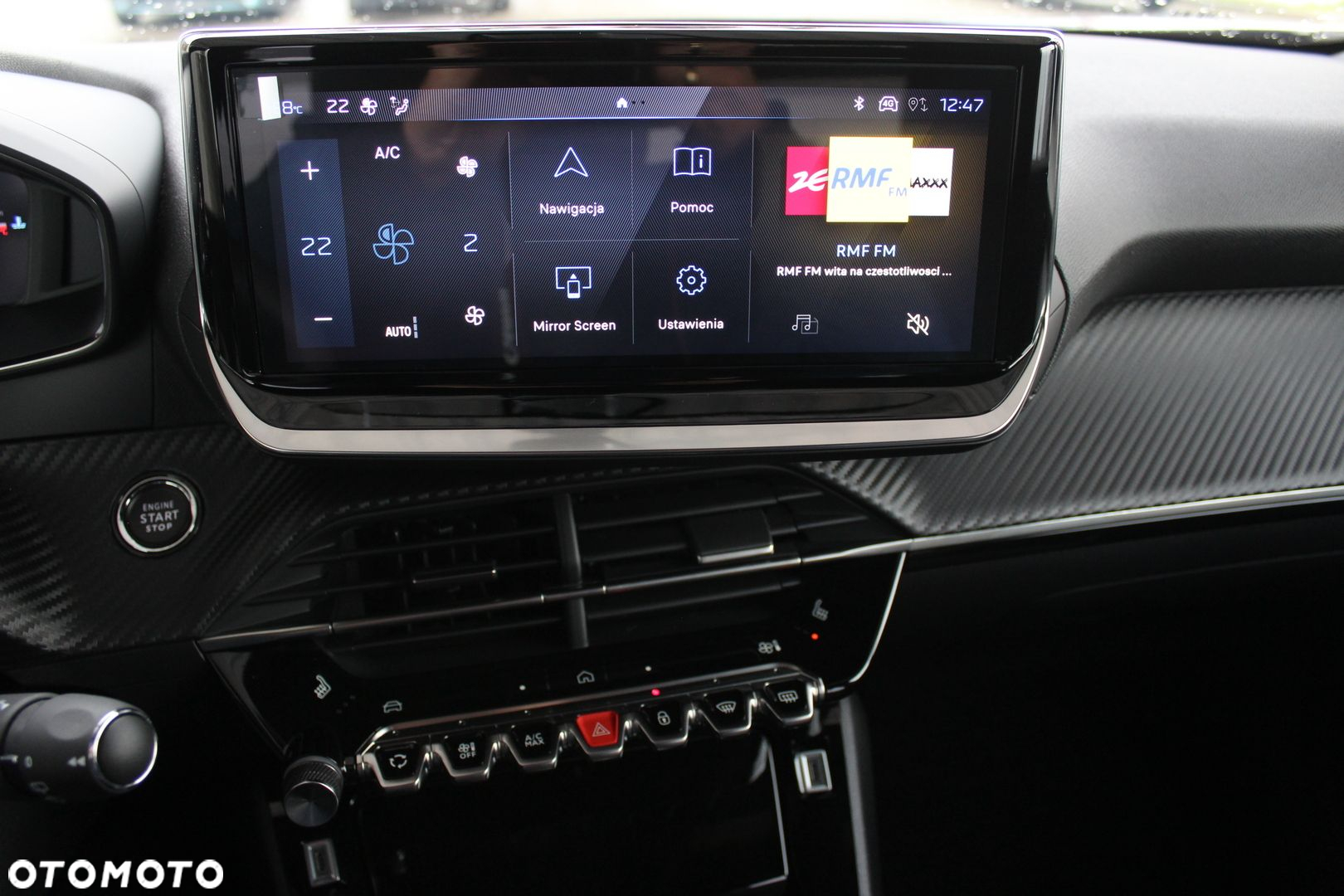 Peugeot 2008 - 8