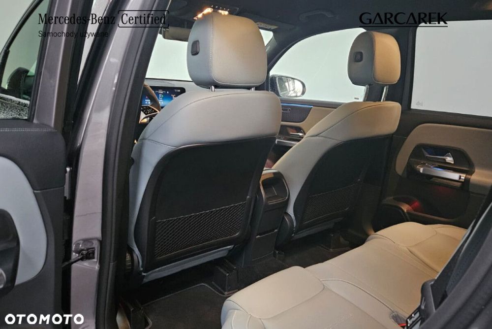 Mercedes-Benz GLB - 18