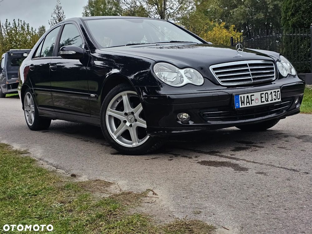 Mercedes-Benz Klasa C 180 Kompressor Classic Sport Edition - 4