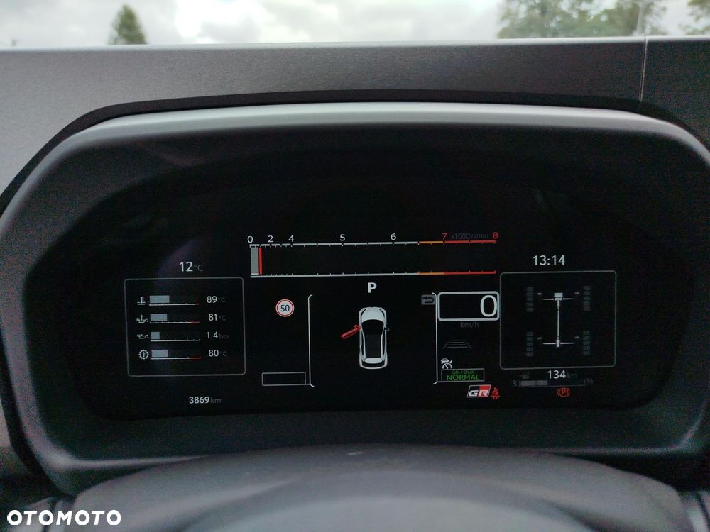 Toyota Yaris - 15