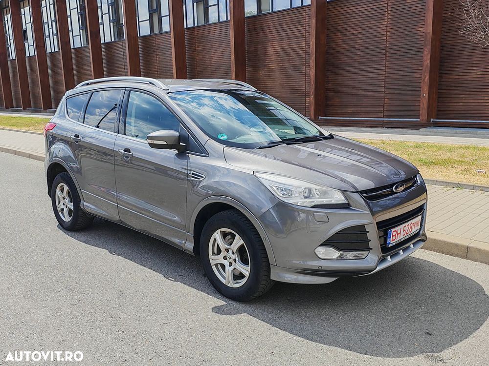 Ford Kuga 2.0 TDCi Powershift 4WD Titanium - 2